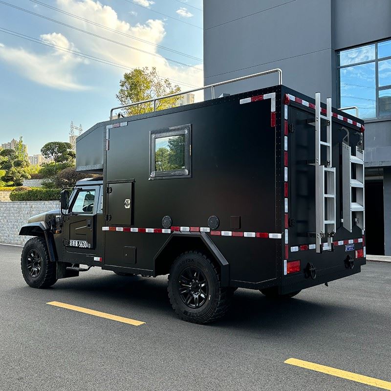 Dongfeng Warrior 4x4 Command Vehicle best